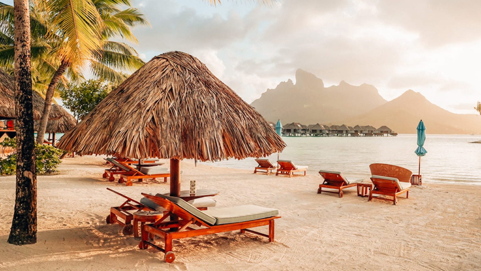 Four Seasons Resort Bora Bora — photo 2
