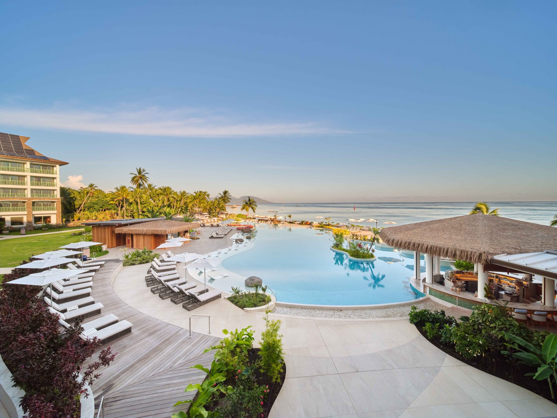 Hilton Tahiti — photo 1
