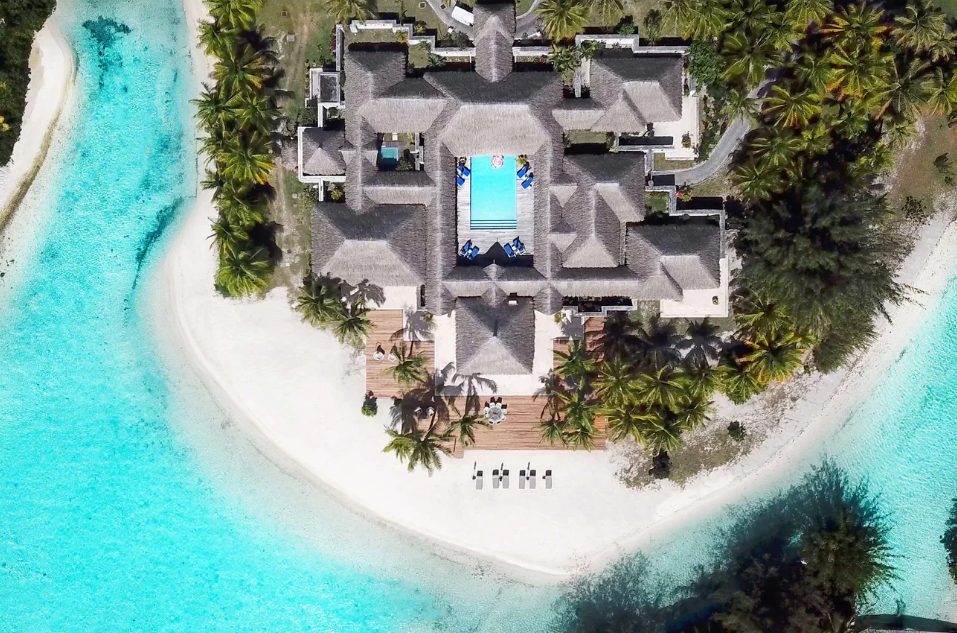 St Regis Bora Bora Resort — photo 2
